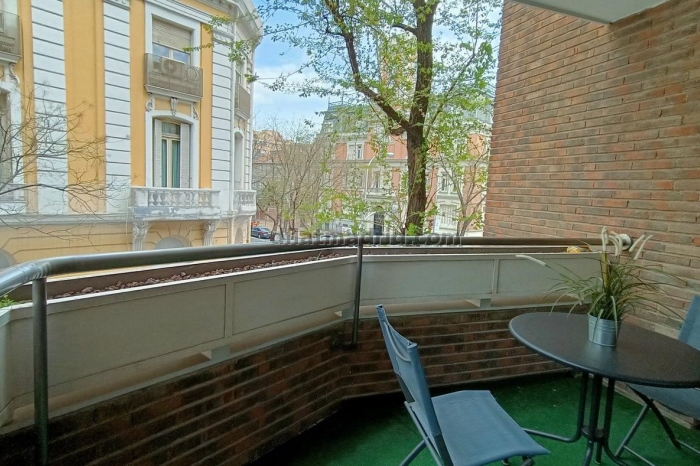 Apartamento exterior cerca de Serrano con terraza #227 en Madrid