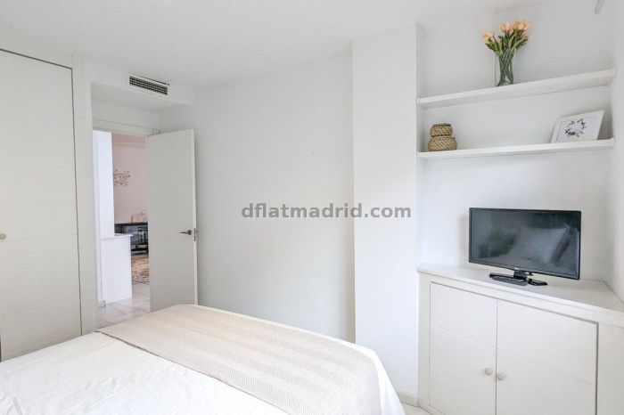 Apartamento exterior cerca de la Castellana con vistas #235 en Madrid