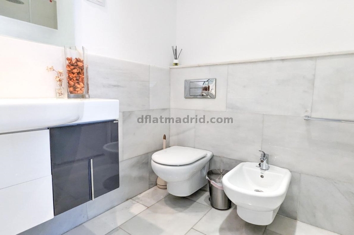 Apartamento exterior cerca de la Castellana con vistas #235 en Madrid