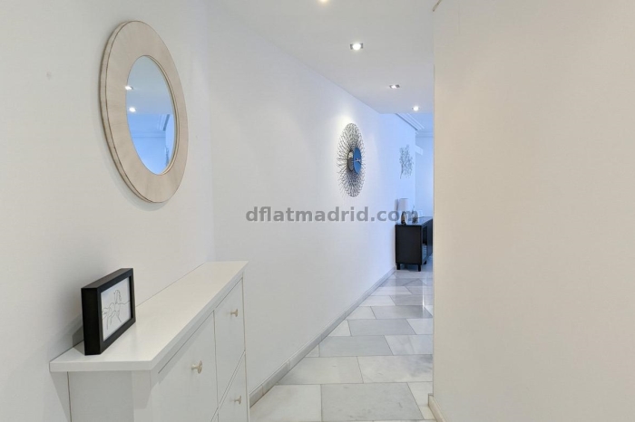 Apartamento exterior cerca de la Castellana con vistas #235 en Madrid
