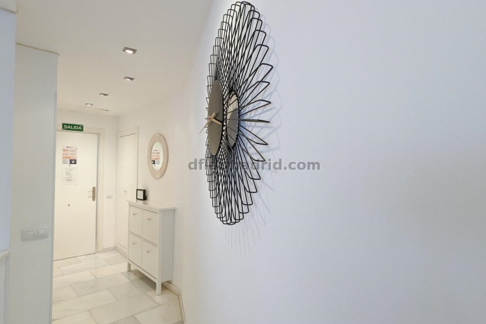 Apartamento exterior cerca de la Castellana con vistas #235 en Madrid