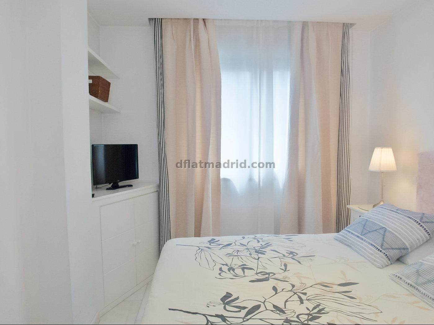 Apartamento exterior cerca de la Castellana con vistas #235 en Madrid