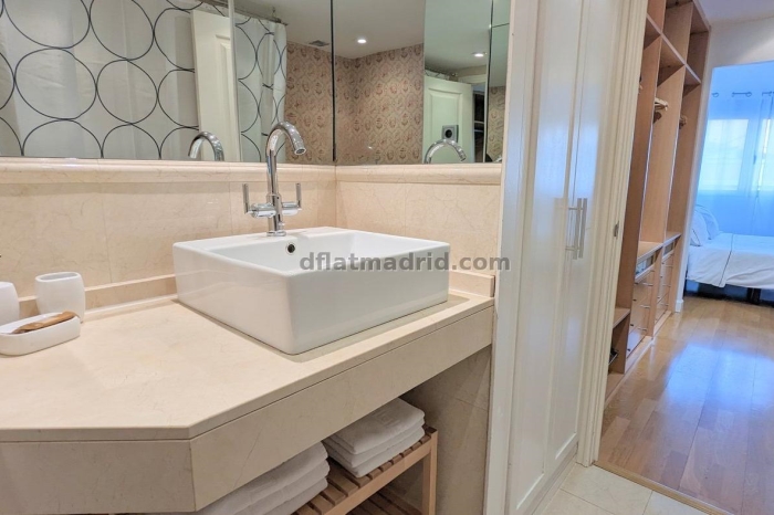 Apartamento exterior en Chamberí bien comunicado #237 en Madrid