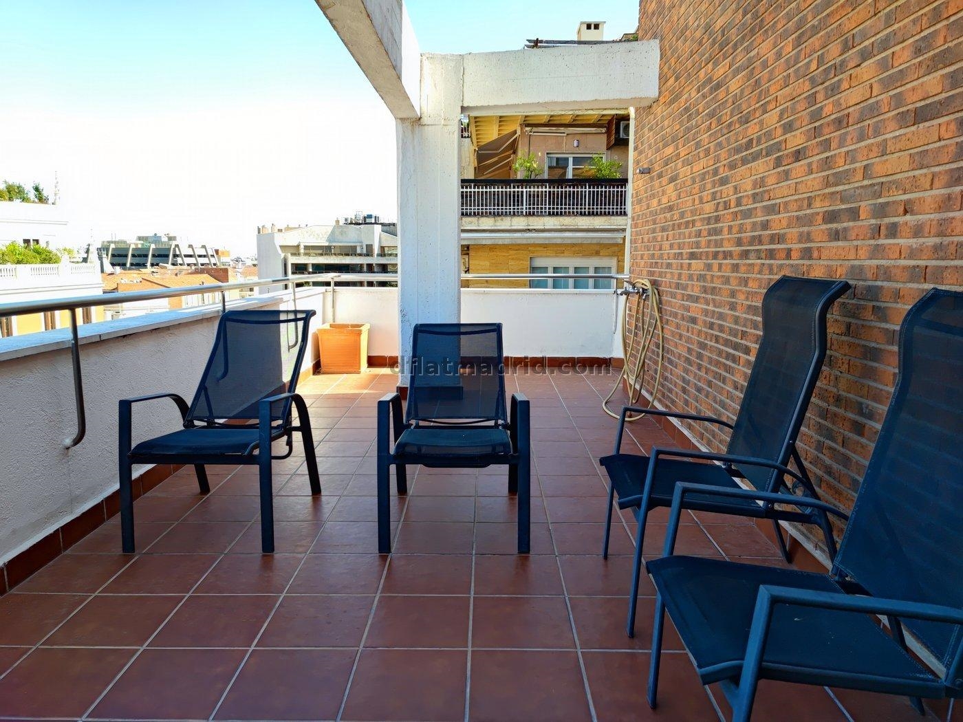 Apartamento exterior cerca de la Castellana con terraza #239 en Madrid