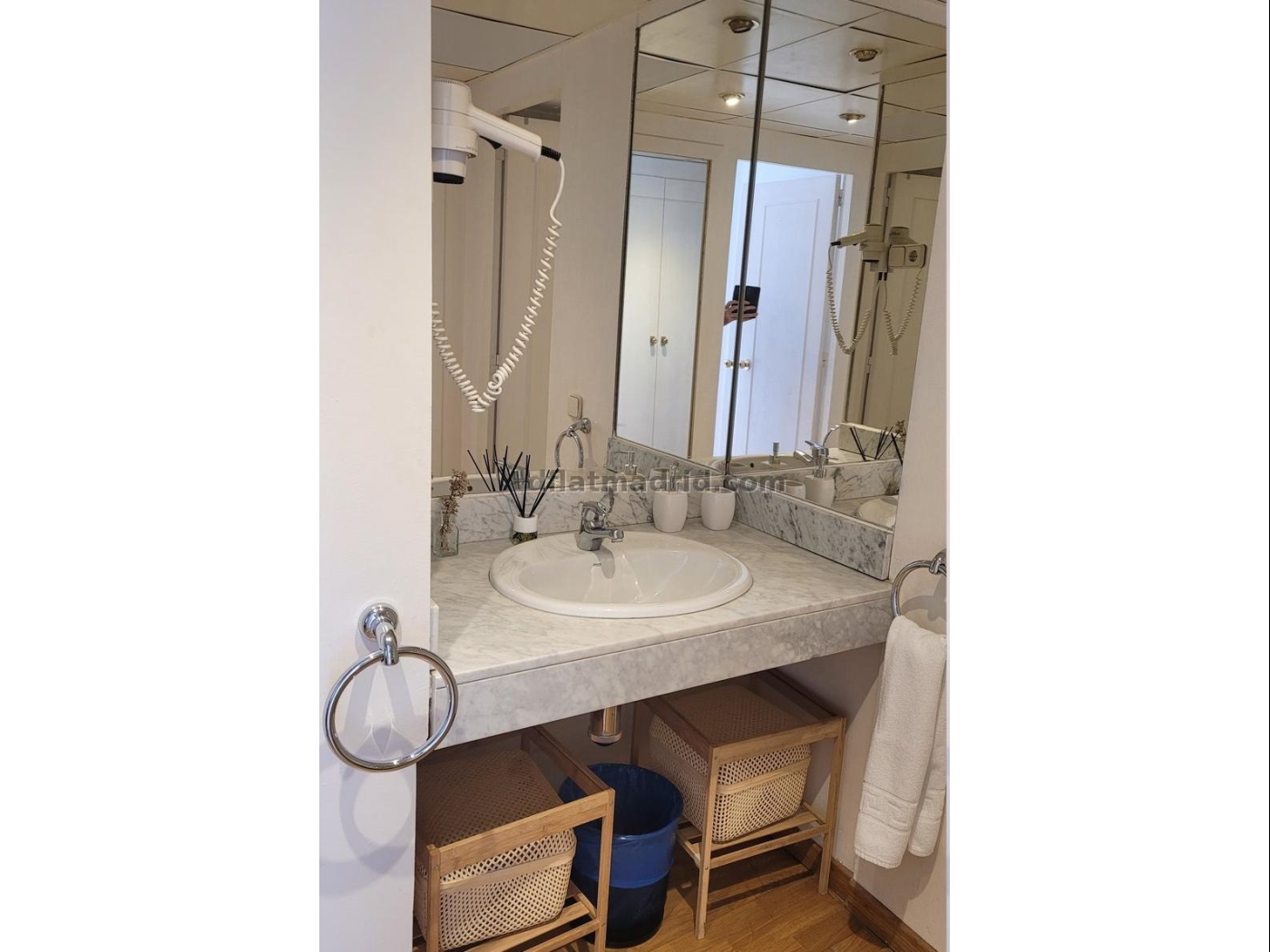 Interior apartment in Chamberí with terrace #483 in Madrid