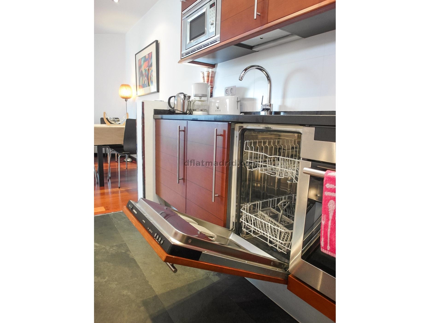 Apartamento exterior cerca de Serrano en area exclusiva #574 en Madrid