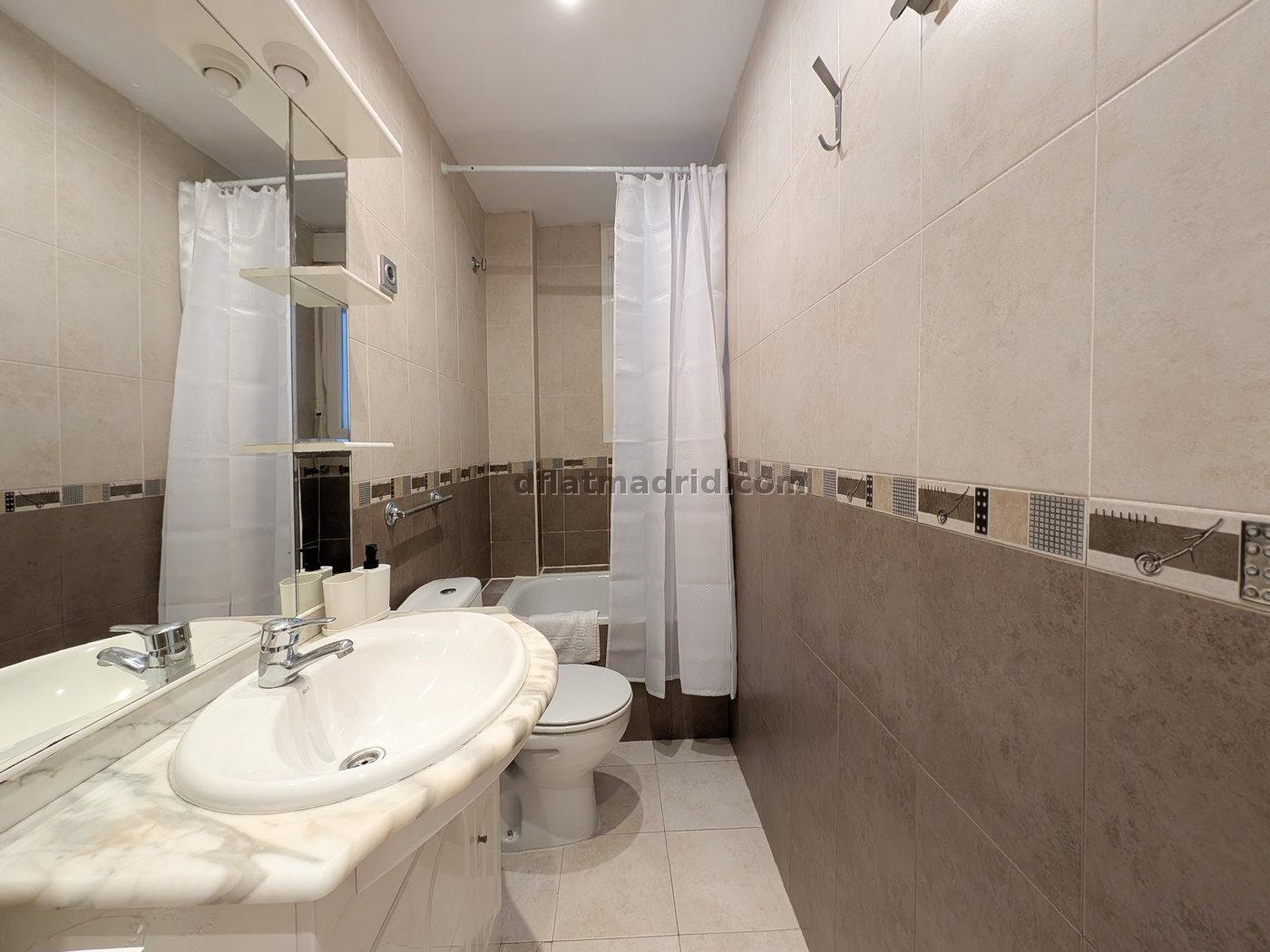 Spacious 3 Bedroom Apartment in Salamanca #123 in Madrid