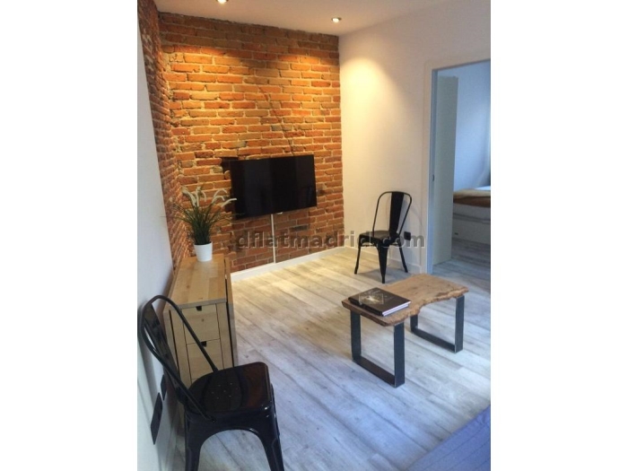 Quiet Apartment in Centro of 2 Bedrooms #1618 in Madrid