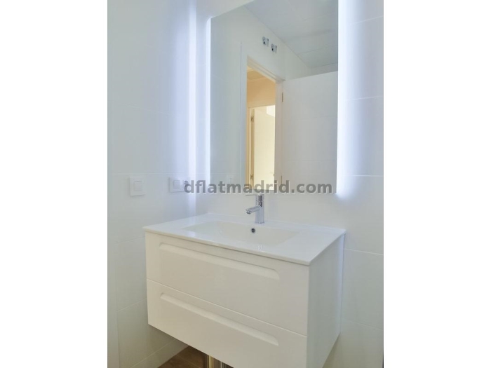 Apartamento Luminoso en Chamartin de 2 Dormitorios #1790 en Madrid