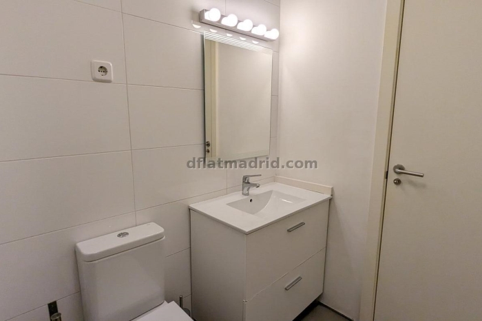 Apartamento en Centro de 3 Dormitorios #1020 en Madrid