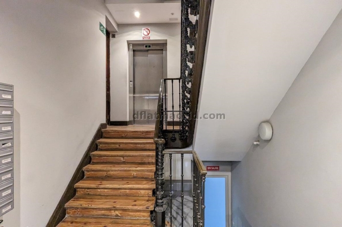 Apartamento en Centro de 3 Dormitorios #1020 en Madrid