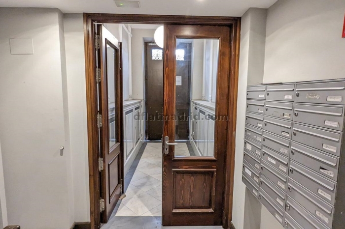 Apartamento en Centro de 3 Dormitorios #1020 en Madrid