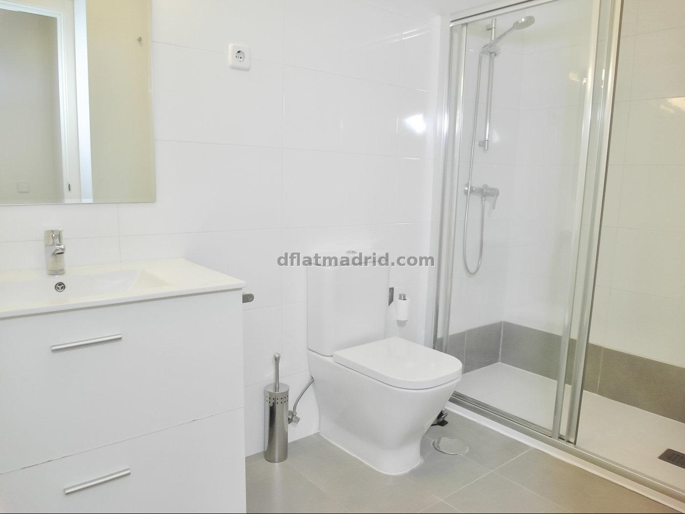 Bright Apartment in Centro of 2 Bedrooms #1021 in Madrid