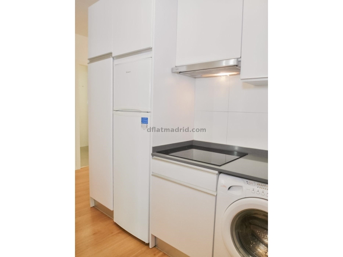 Apartamento Amplio en Centro de 3 Dormitorios 1025 en Madrid