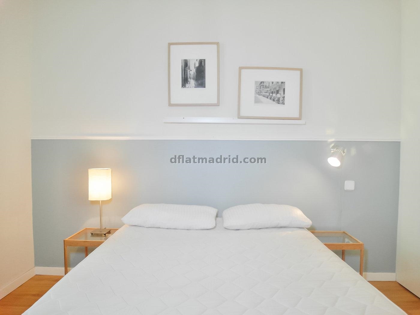 Spacious Apartment in Centro of 3 Bedrooms #1025 in Madrid