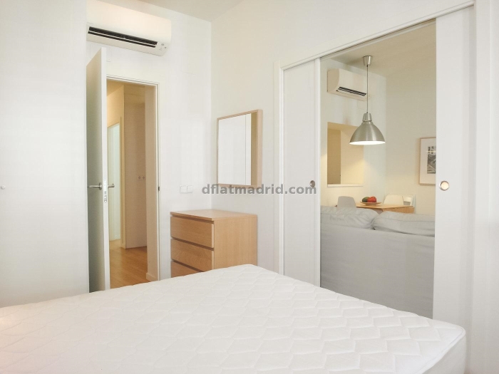 Apartamento Amplio en Centro de 3 Dormitorios 1025 en Madrid