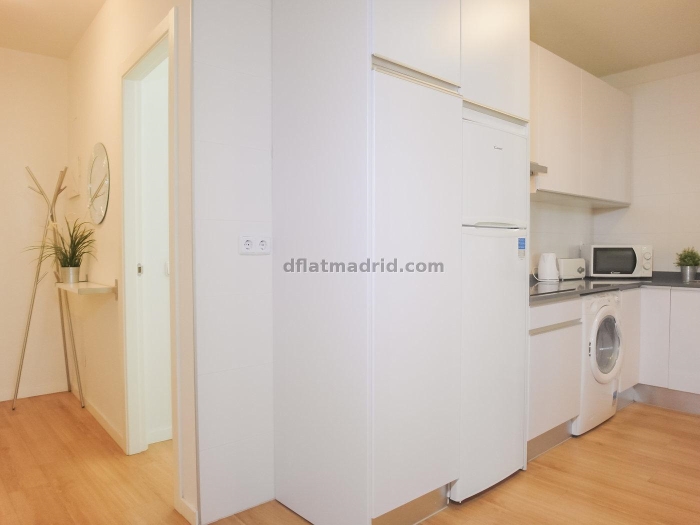 Apartamento Amplio en Centro de 3 Dormitorios 1025 en Madrid