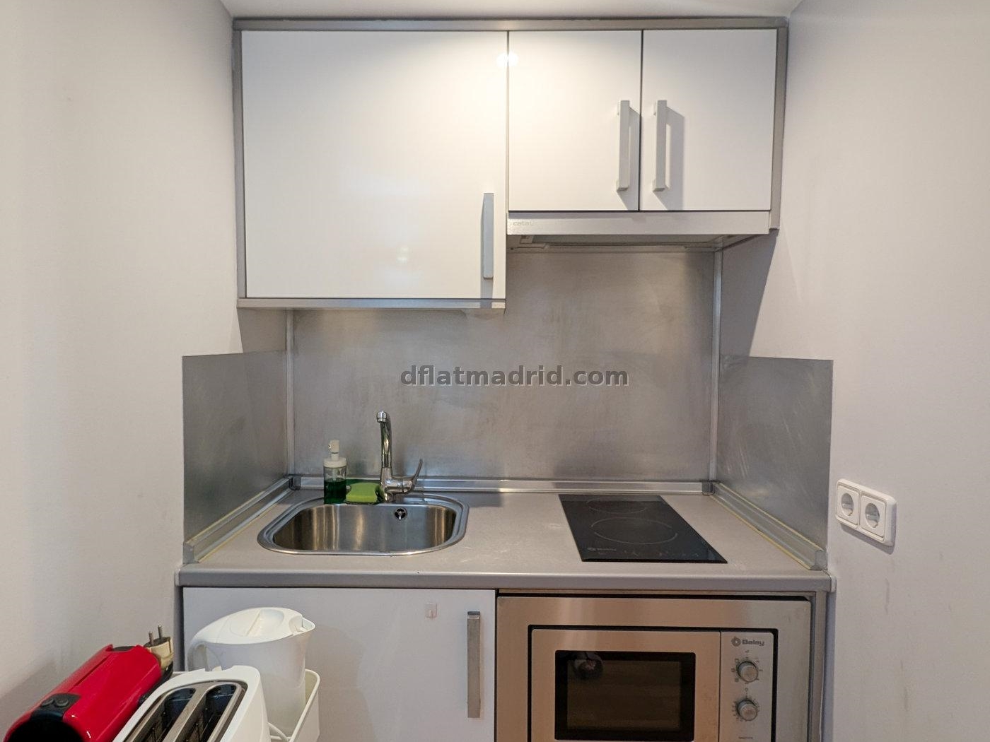 Bright Studio in Centro #1551 in Madrid