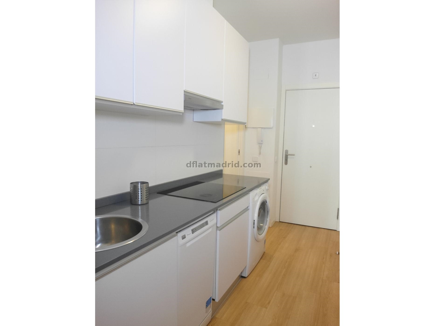 Apartamento Luminoso en Centro de 2 Dormitorios #1026 en Madrid