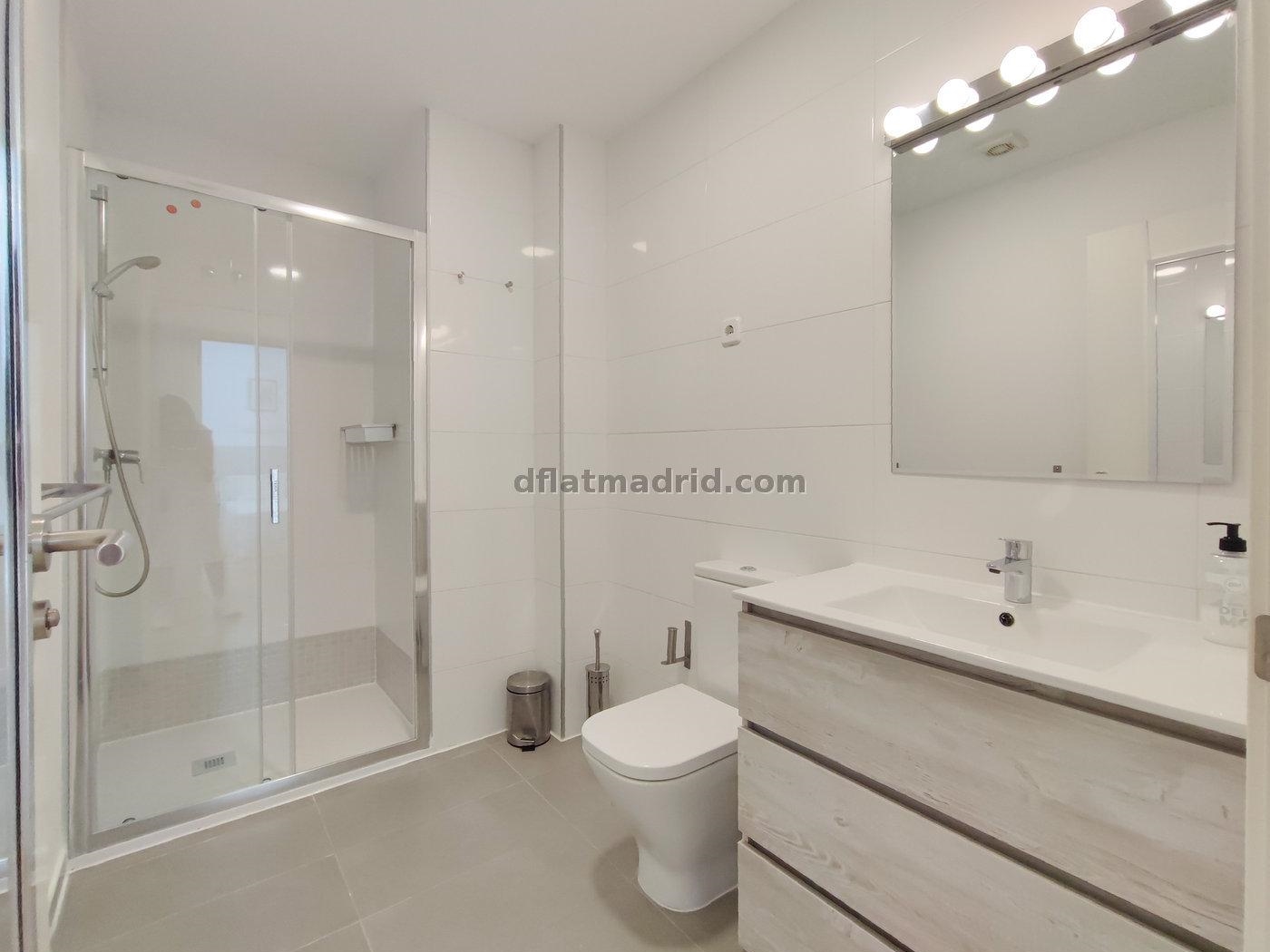 Apartamento Amplio en Centro de 3 Dormitorios#1030 en Madrid