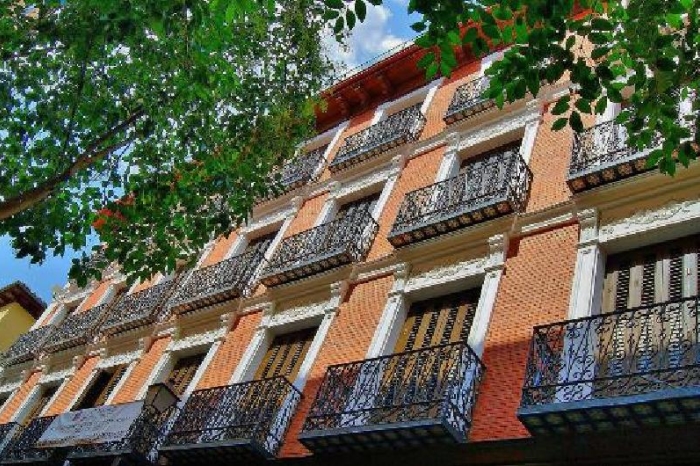 Bright Apartment in Centro of 2 Bedrooms #1031 in Madrid