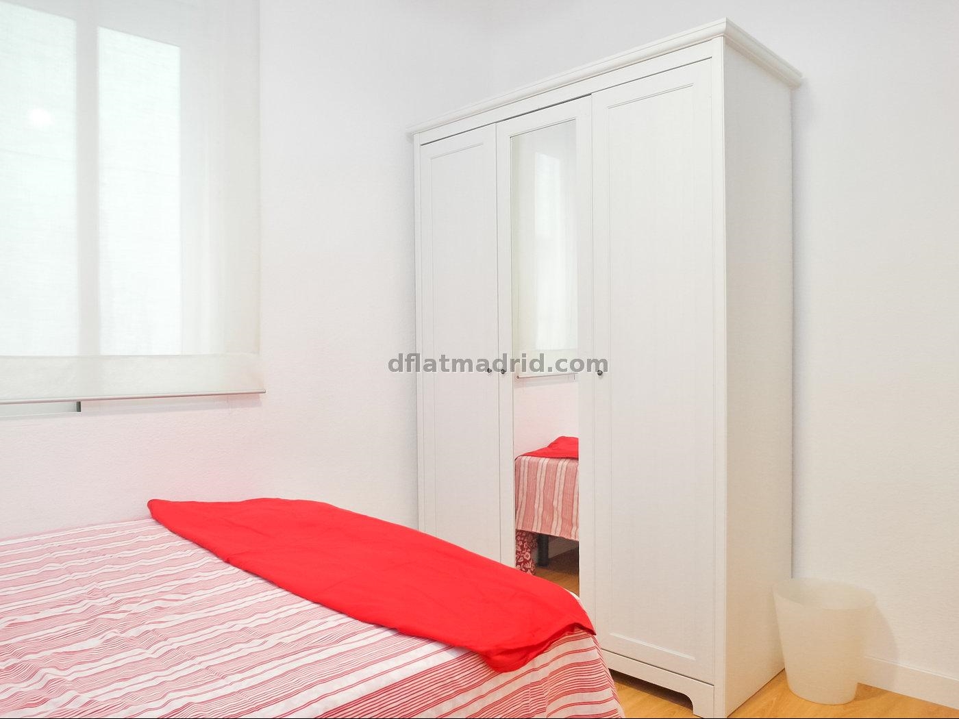 Apartamento Céntrico en Chamberi de 3 Dormitorios #1813 en Madrid
