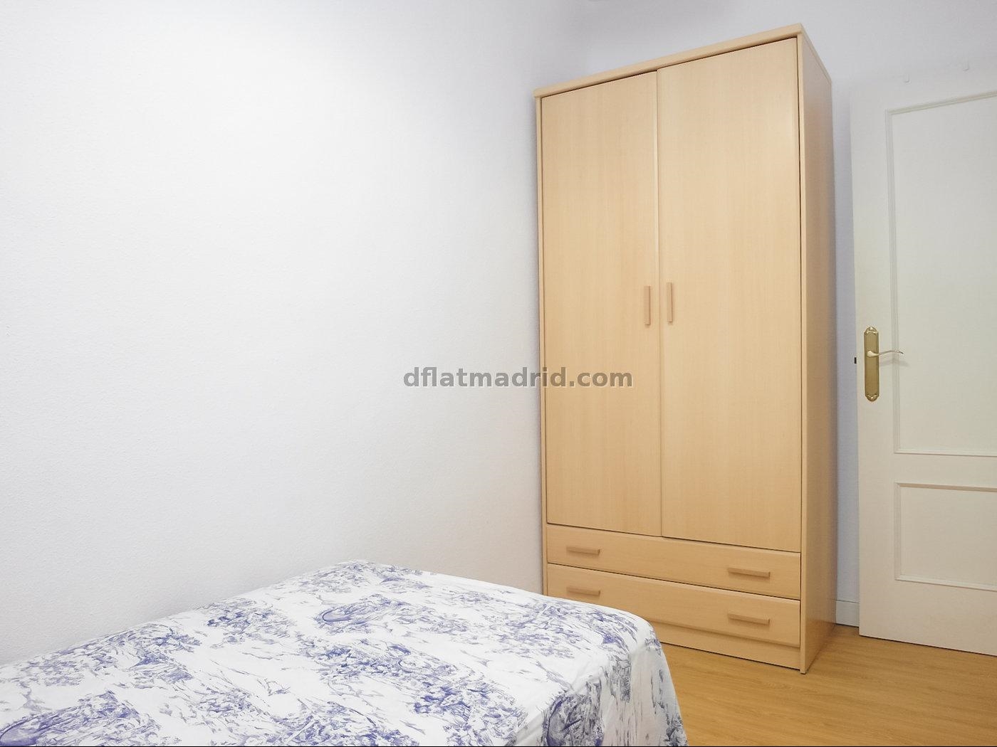 Apartamento Céntrico en Chamberi de 3 Dormitorios #1813 en Madrid