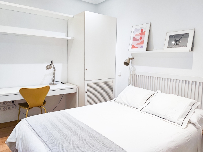 Apartamento en Chamberi de 3 Dormitorios #1838 en Madrid