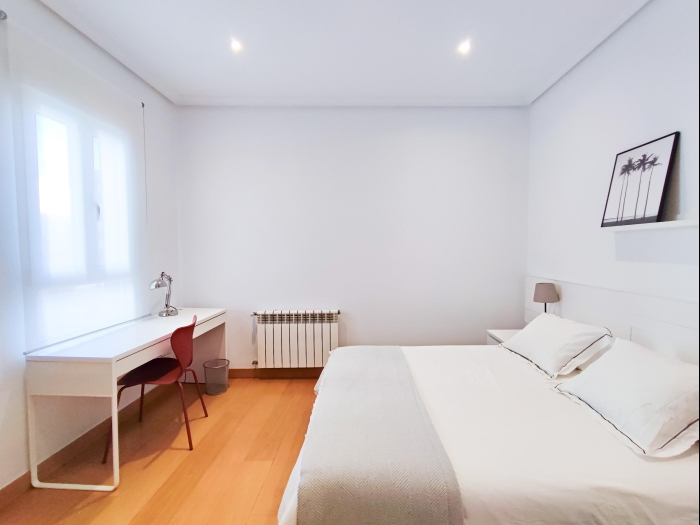 Apartamento en Chamberi de 3 Dormitorios #1838 en Madrid