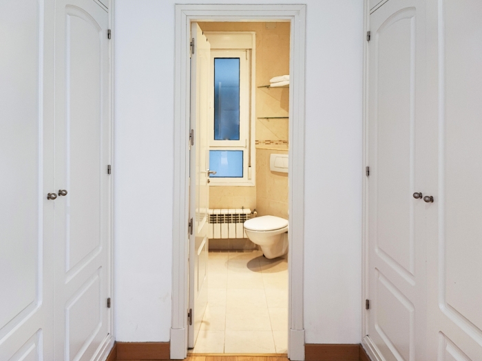 Apartamento en Chamberi de 3 Dormitorios #1838 en Madrid