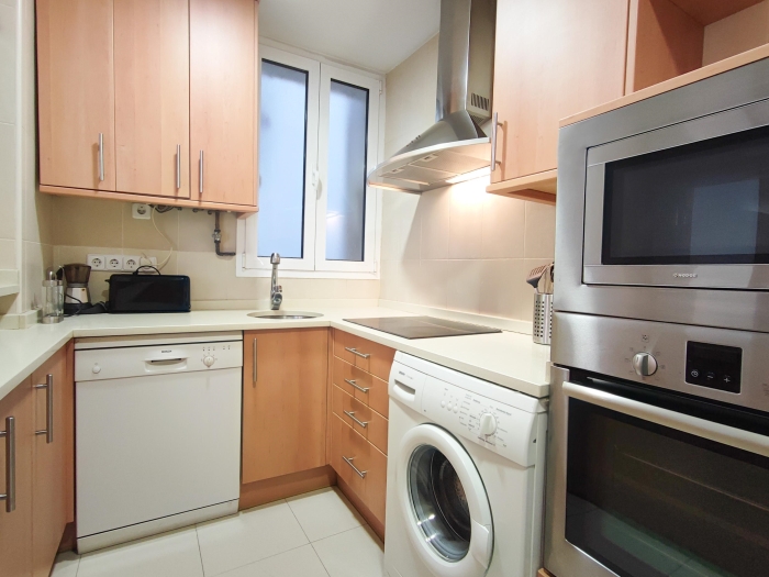 Apartamento en Chamberi de 3 Dormitorios #1838 en Madrid