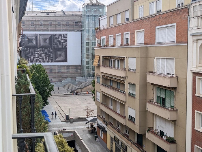Apartamento Luminoso en Centro de 1 Dormitorio #1846 en Madrid