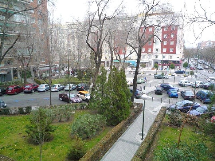 Quiet Apartment in Chamartin of 1 Bedroom #340 in Madrid