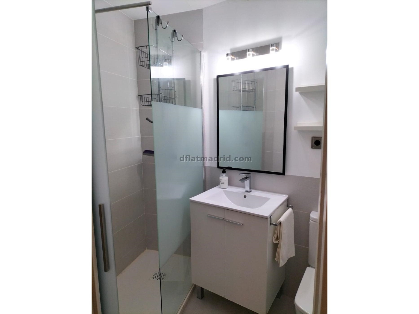 Cosy Apartment in Centro of 1 Bedroom #1888 in Madrid