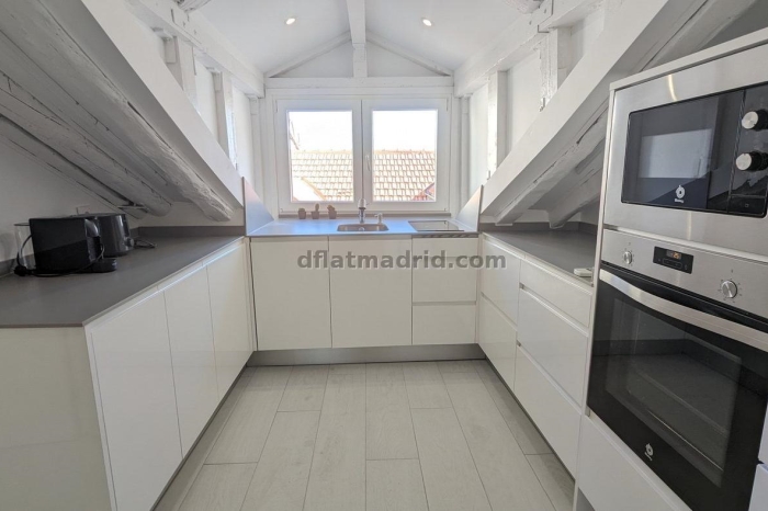 Apartamento en Centro de 1 Dormitorio #1910 en Madrid
