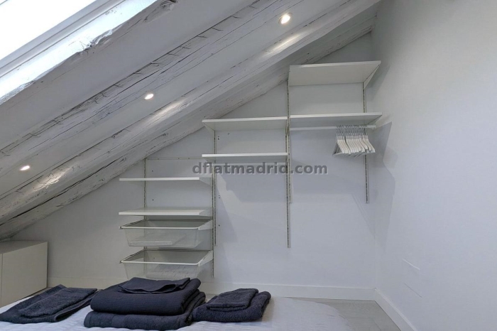 Apartamento en Centro de 1 Dormitorio #1910 en Madrid