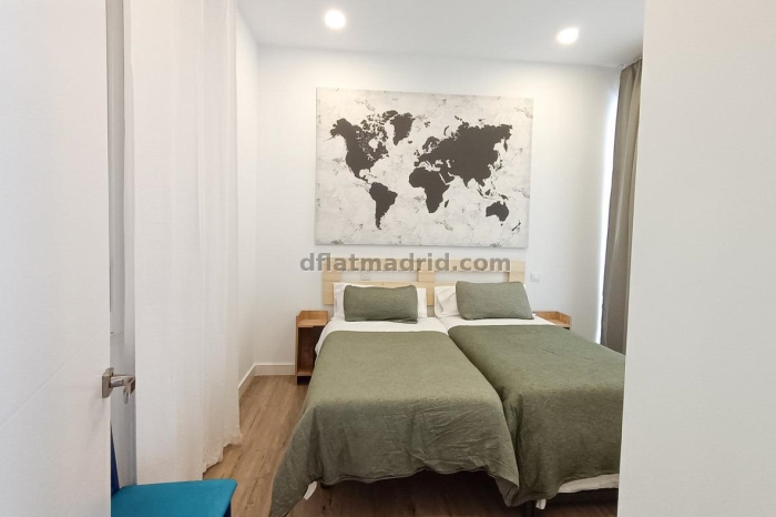 Apartamento luminoso en Centro de 2 Dormitorios #1908 en Madrid