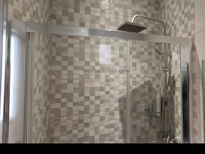 Apartamento Tranquilo en Tetuan de 1 Dormitorio #1916 en Madrid