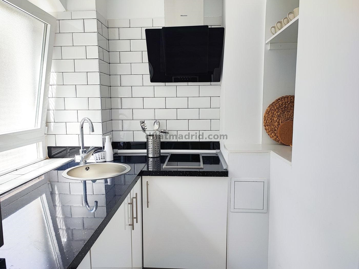 Apartamento Acogedor en Chamartin de 1 Dormitorio #1891 en Madrid