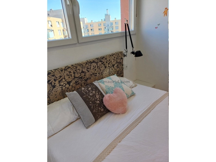 Apartamento con Terraza en Fuencarral de 3 Dormitorios #1933 en Madrid