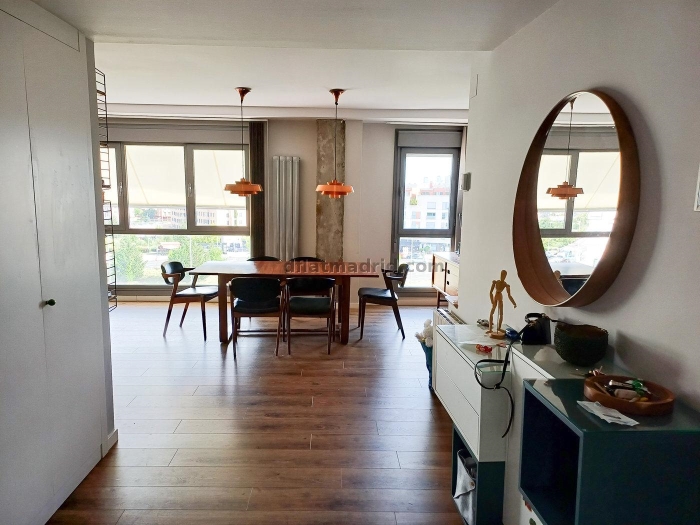 Apartamento con Terraza en Fuencarral de 3 Dormitorios #1933 en Madrid