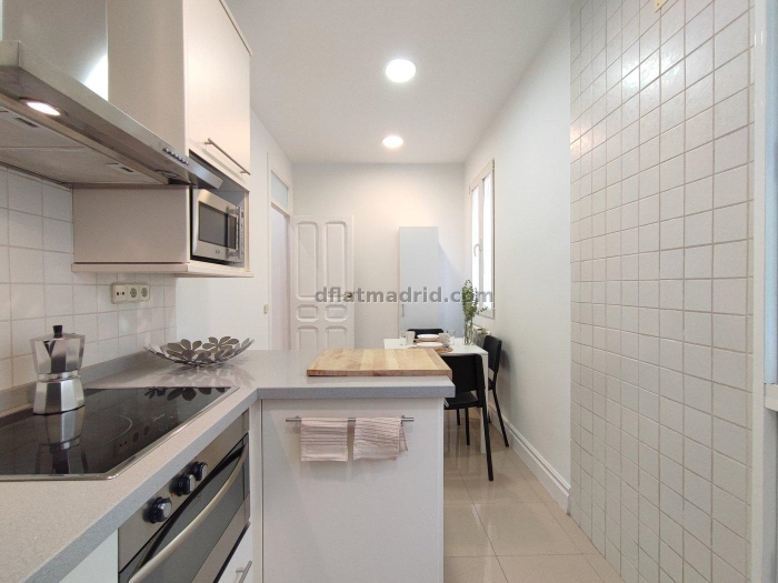 Apartamento en Chamberi de 2 Dormitorios #1941 en Madrid