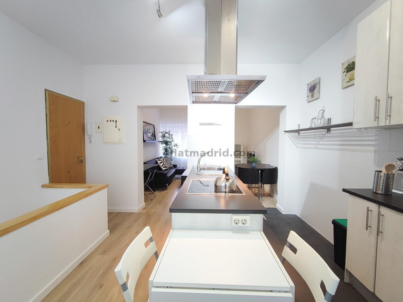 Apartamento Acogedor en Tetuan de 1 Dormitorio #1956 en Madrid
