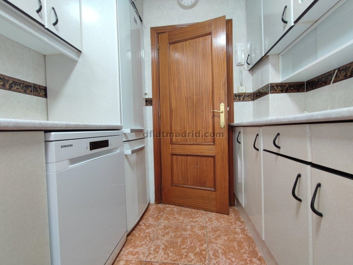 Apartamento Luminoso en Hortaleza de 2 Dormitorios #1571 en Madrid