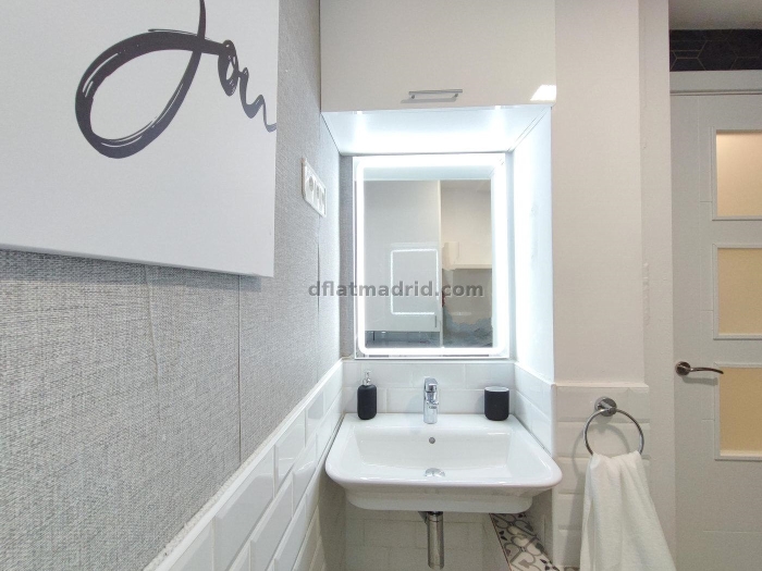 Cosy Apartment in Arganzuela of 1 Bedroom #1954 in Madrid
