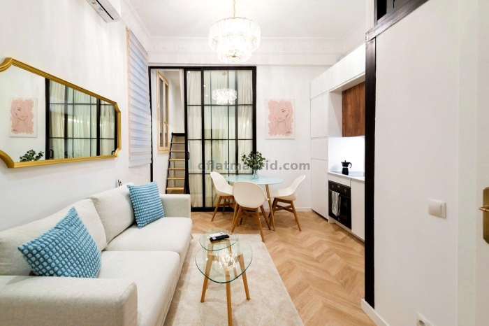 Apartamento Tranquilo en Centro de 2 Dormitorios #1962 en Madrid