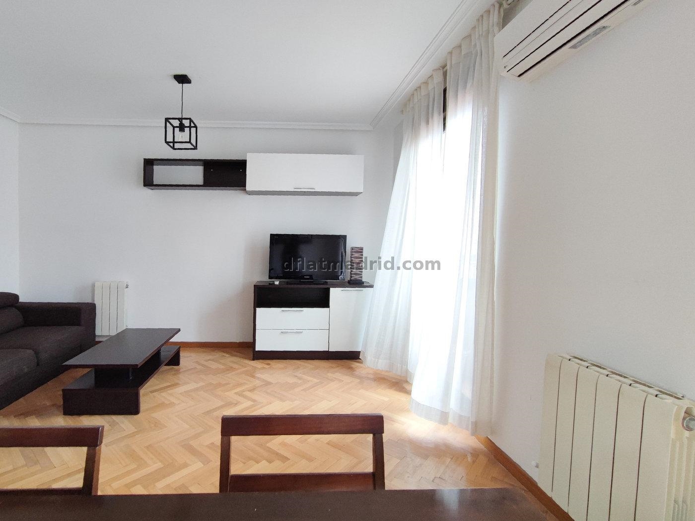 Apartamento Céntrico en Chamberi de 1 Dormitorio #1931 en Madrid