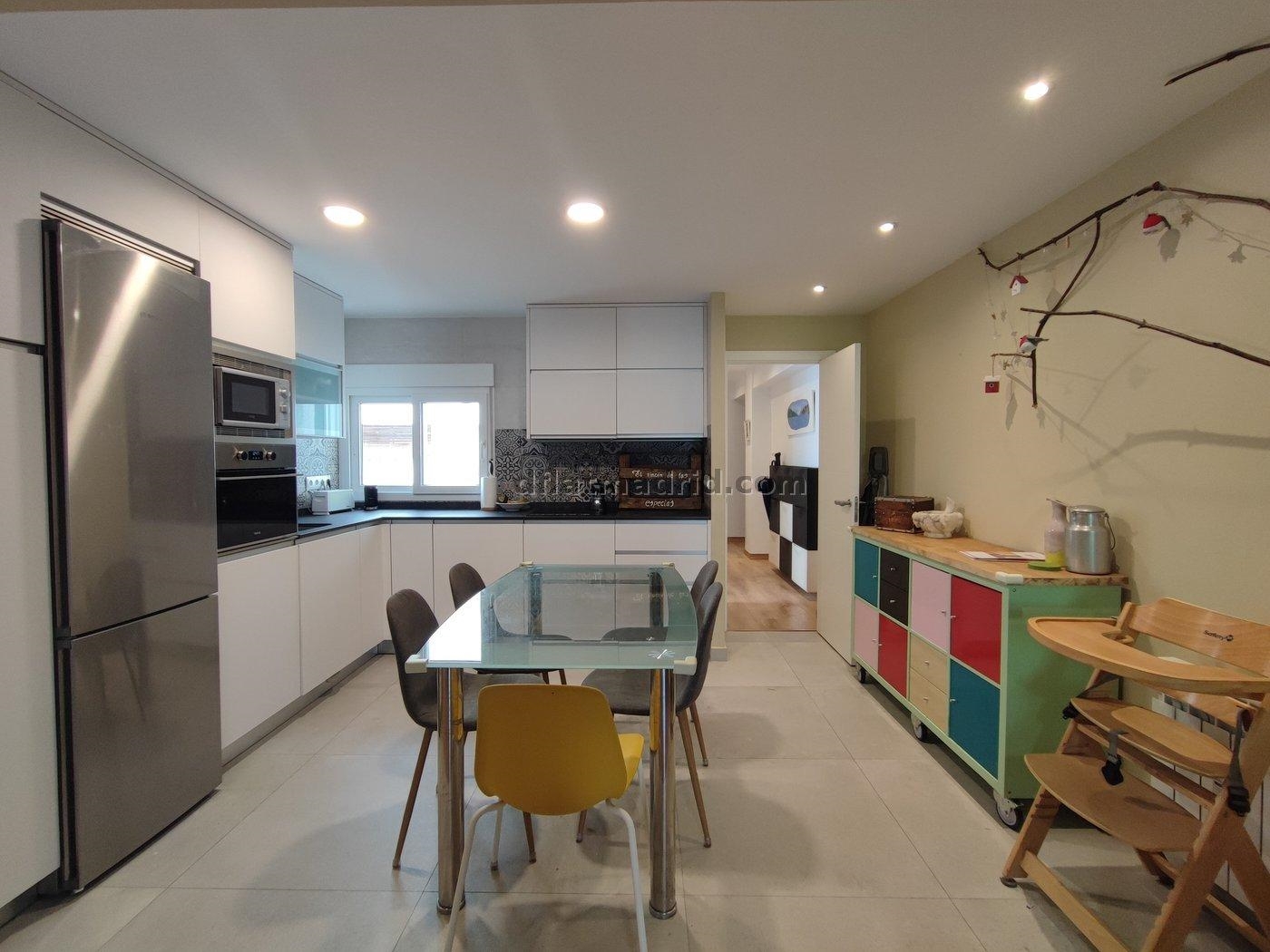 Apartamento Luminoso en Arganzuela de 2 Dormitorios #1968 en Madrid
