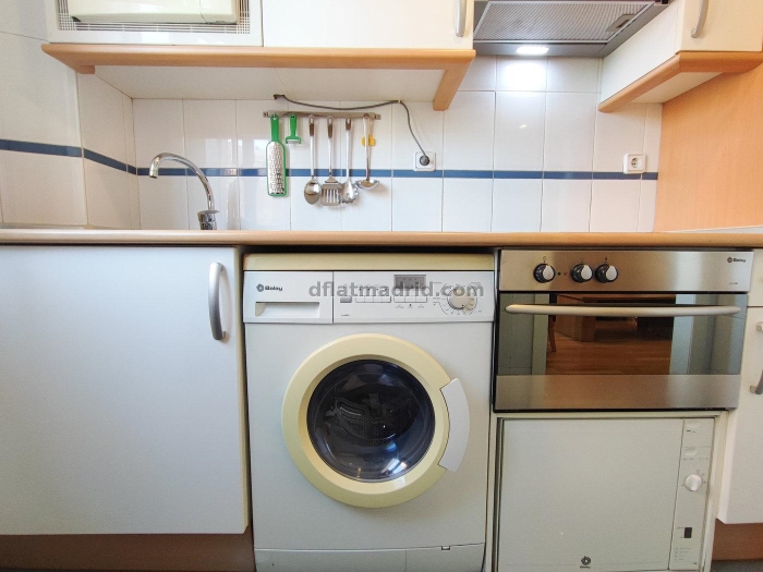Apartamento Luminoso en Arganzuela de 1 Dormitorio #1976 en Madrid