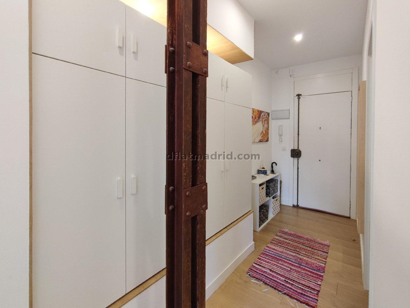 Apartamento Amplio en Tetuan de 3 Dormitorios #1972 en Madrid